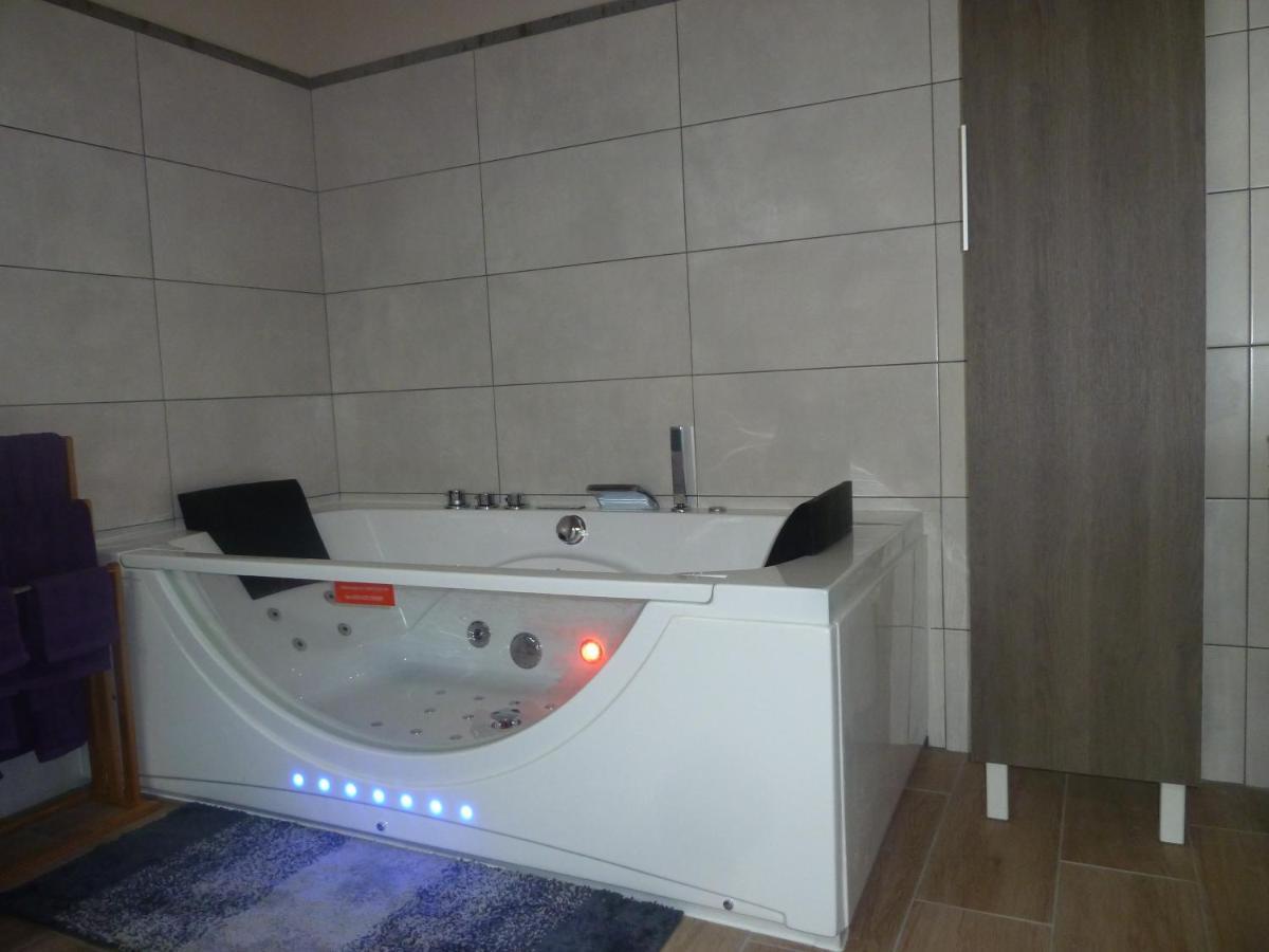 Maison Elizondoa - Chambres, Restaurant Et Spa Masparraute Ngoại thất bức ảnh